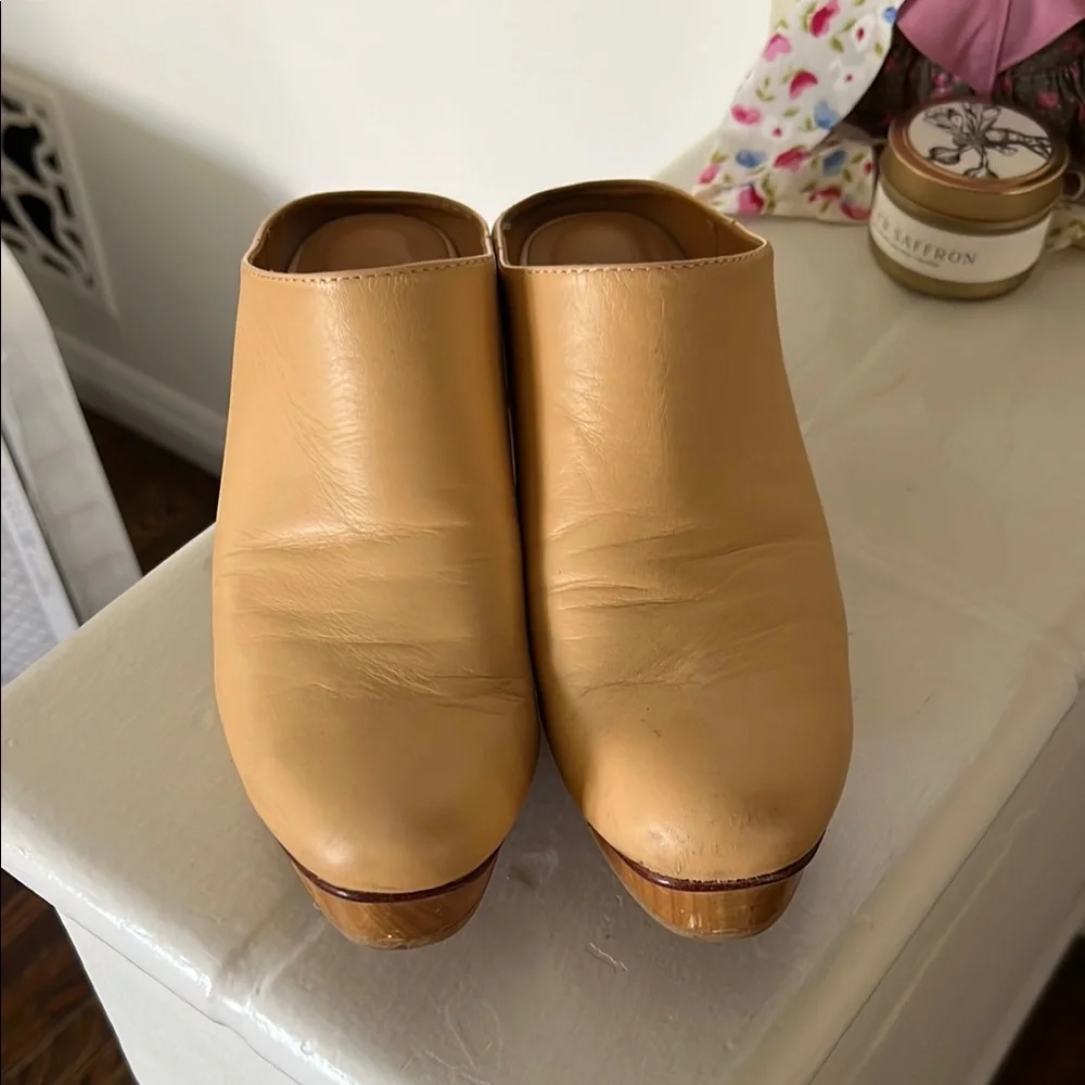 Beklina Matisse Platform Mules Pretzel 🥨 - Picture 3 of 6